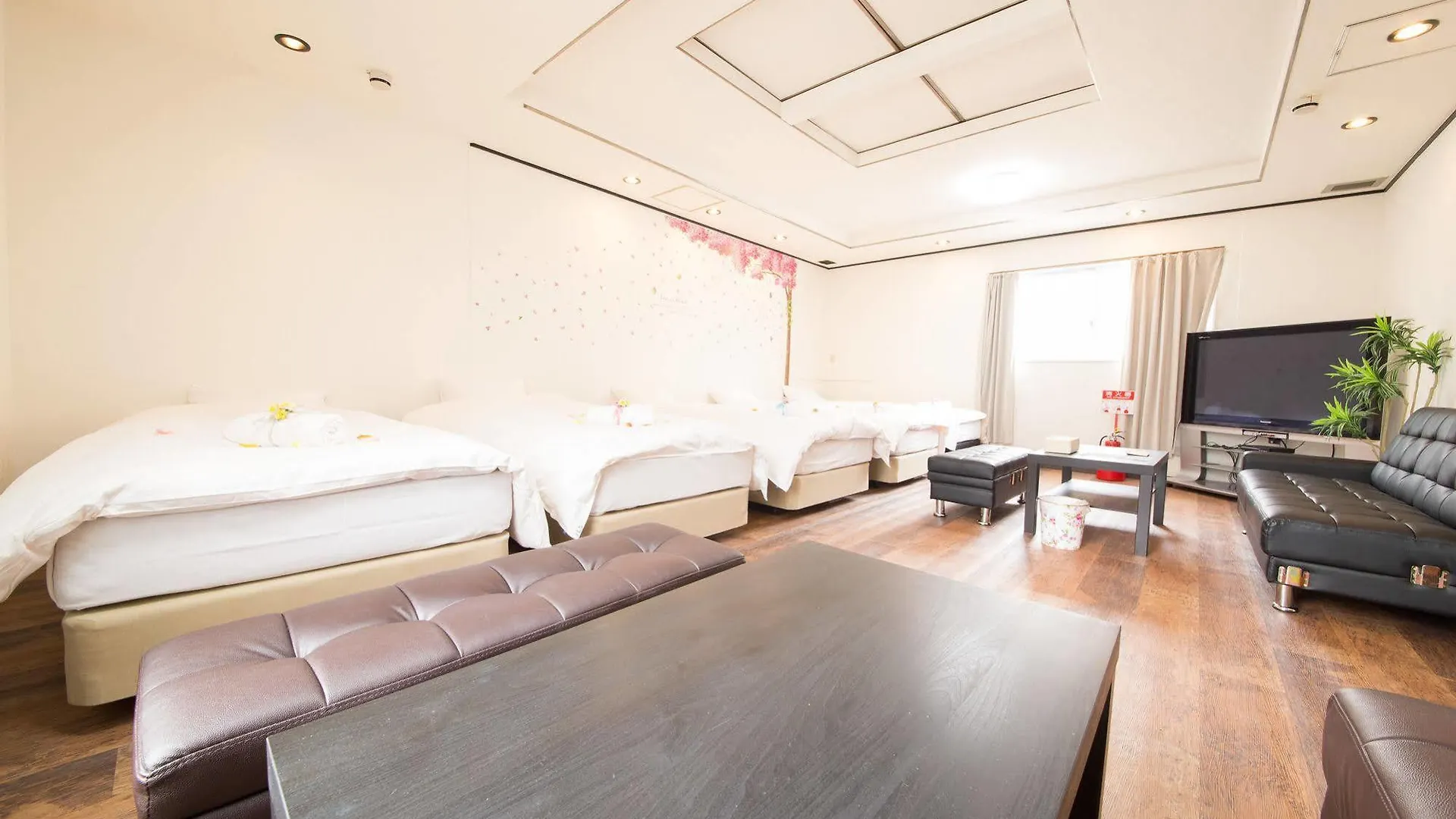 אוסקה Hotel Candy Hall (Adults Only)